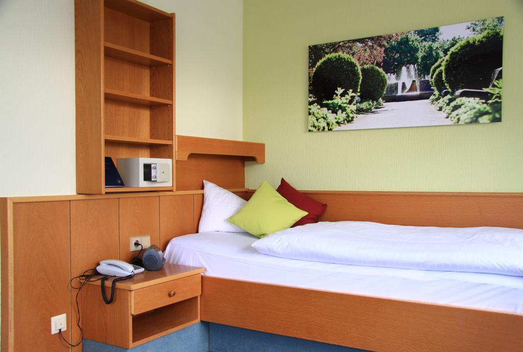 Hotel Garni Vier Jahreszeiten Bad Fussing Luaran gambar