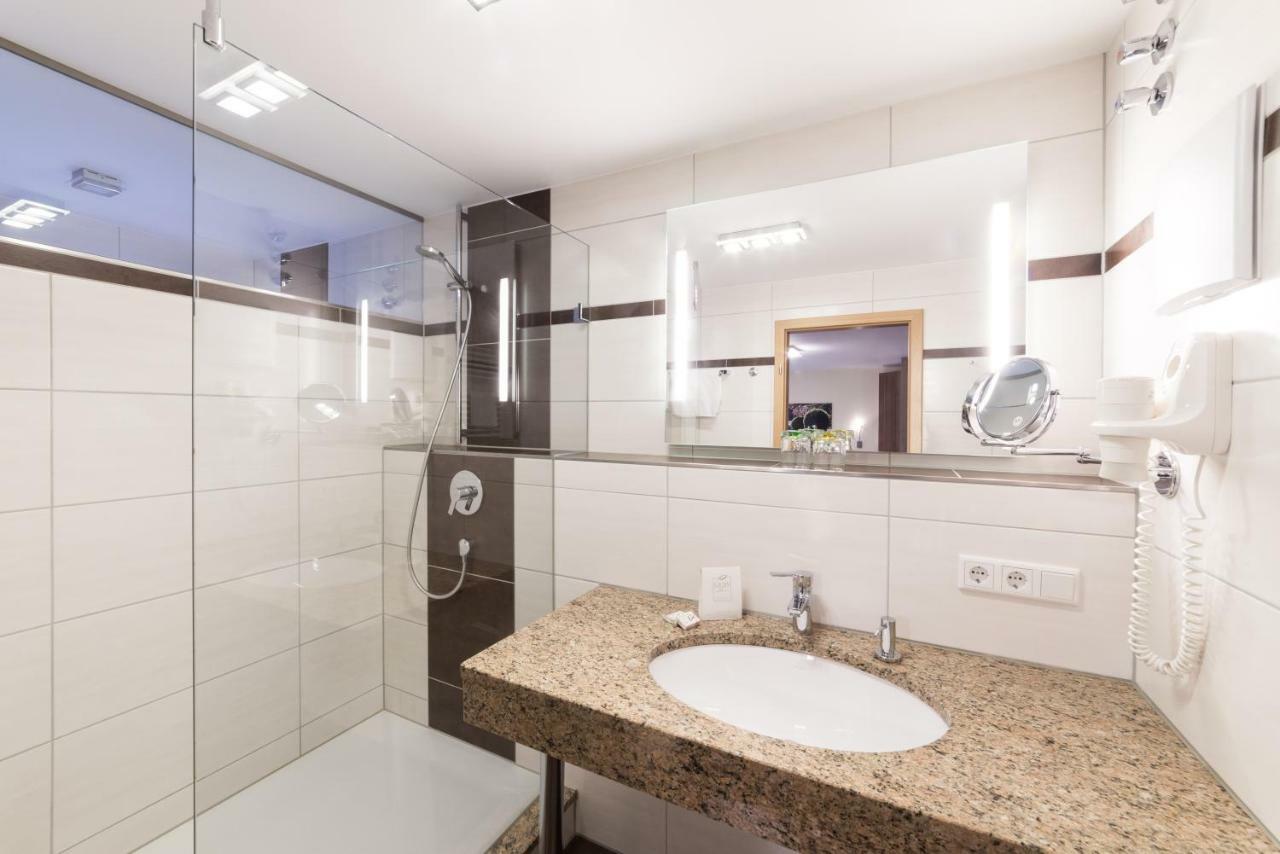 Hotel Garni Vier Jahreszeiten Bad Fussing Luaran gambar